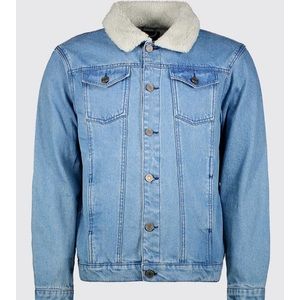 Selling this denim jacket!